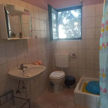 Two Peoples Place